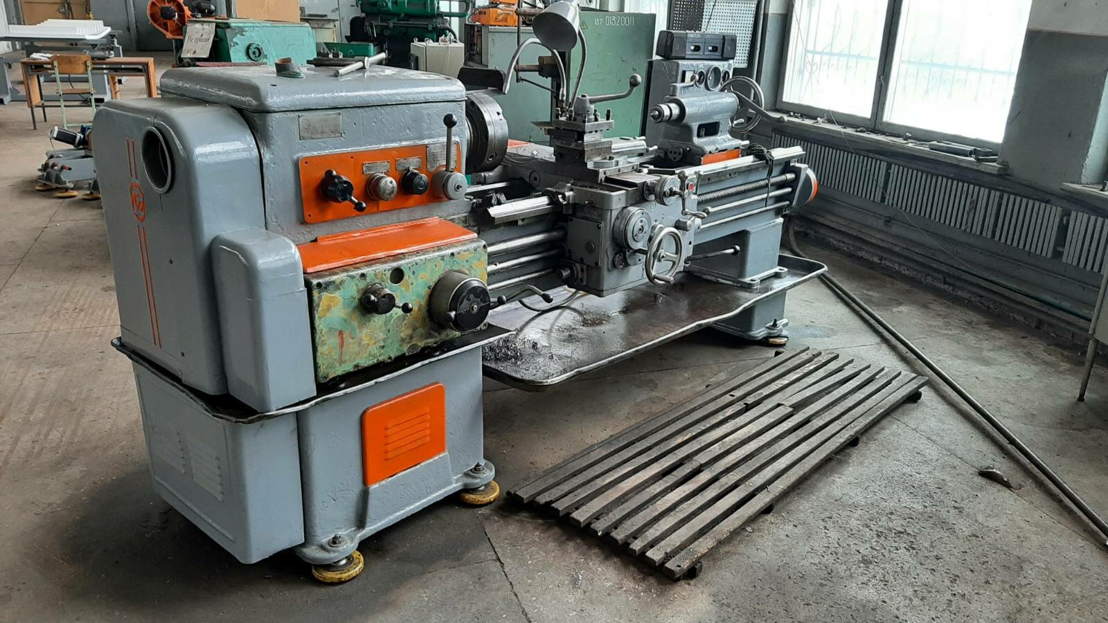 Токарно-гвинторізний верстат 16К20 (фото 1)