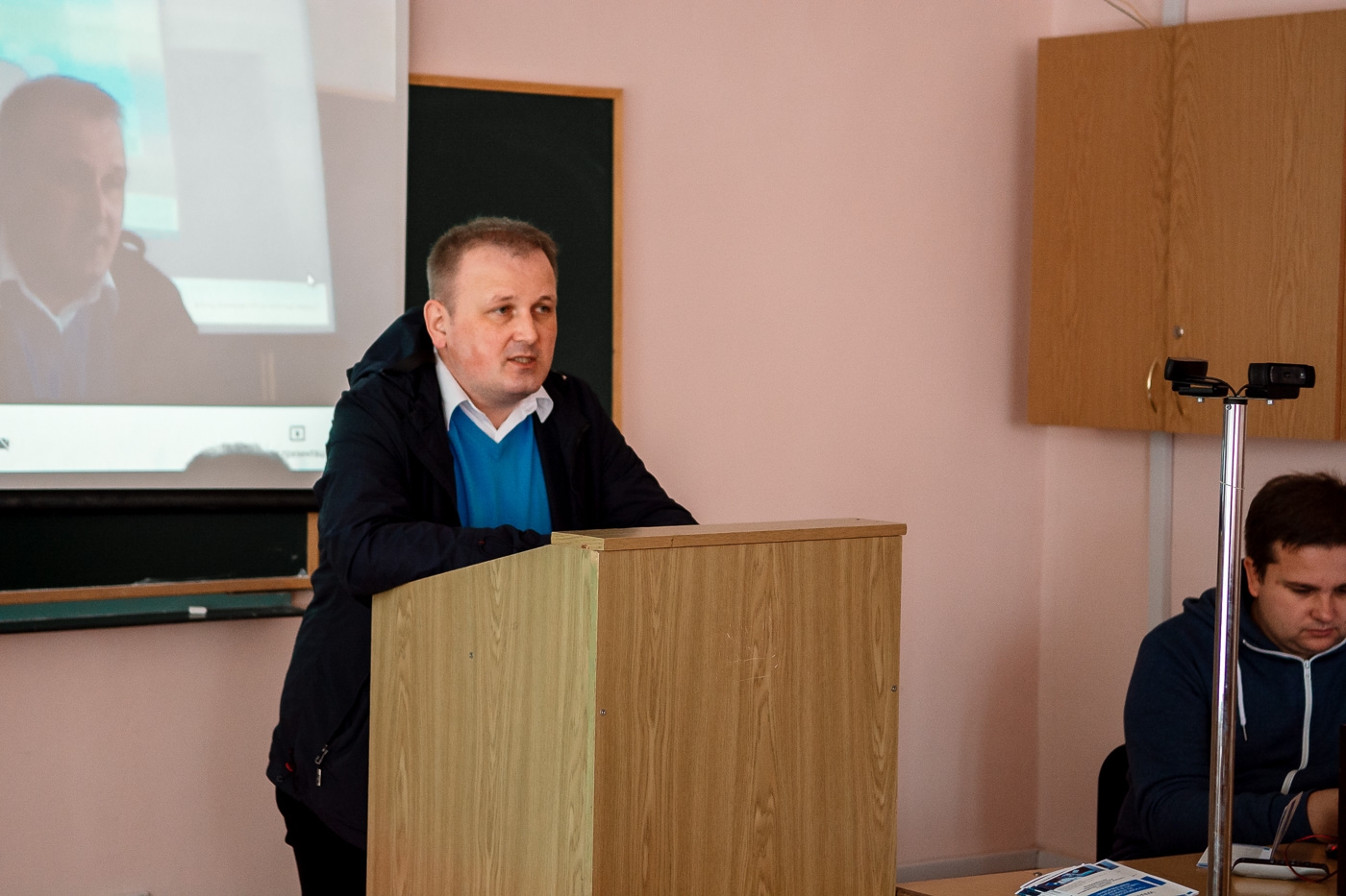 Інтернет-конференція молодих учених і студентів на базі інституту ІТ