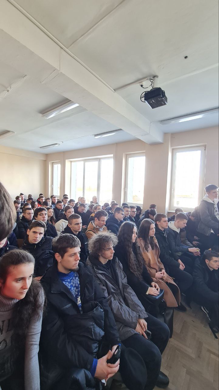 Як долучитися до галузі, що формує майбутнє