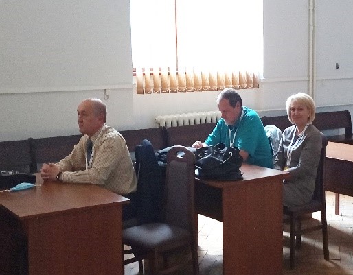 У залі проведення конференції під час секційного засідання  Зліва- направо: Віталій Пасічник (проректор з наукової роботи КПІ),  Віталій Панчук,  Юлія Медвідь