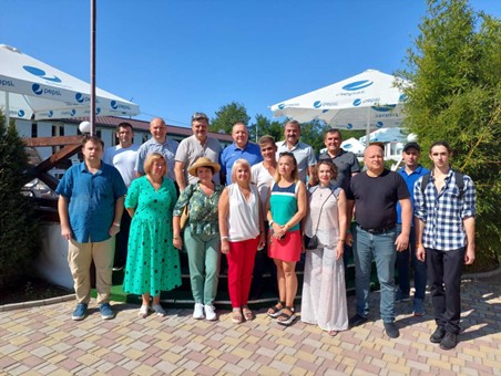 Тетяна Лукань і Олег Онисько серед учасників конференції