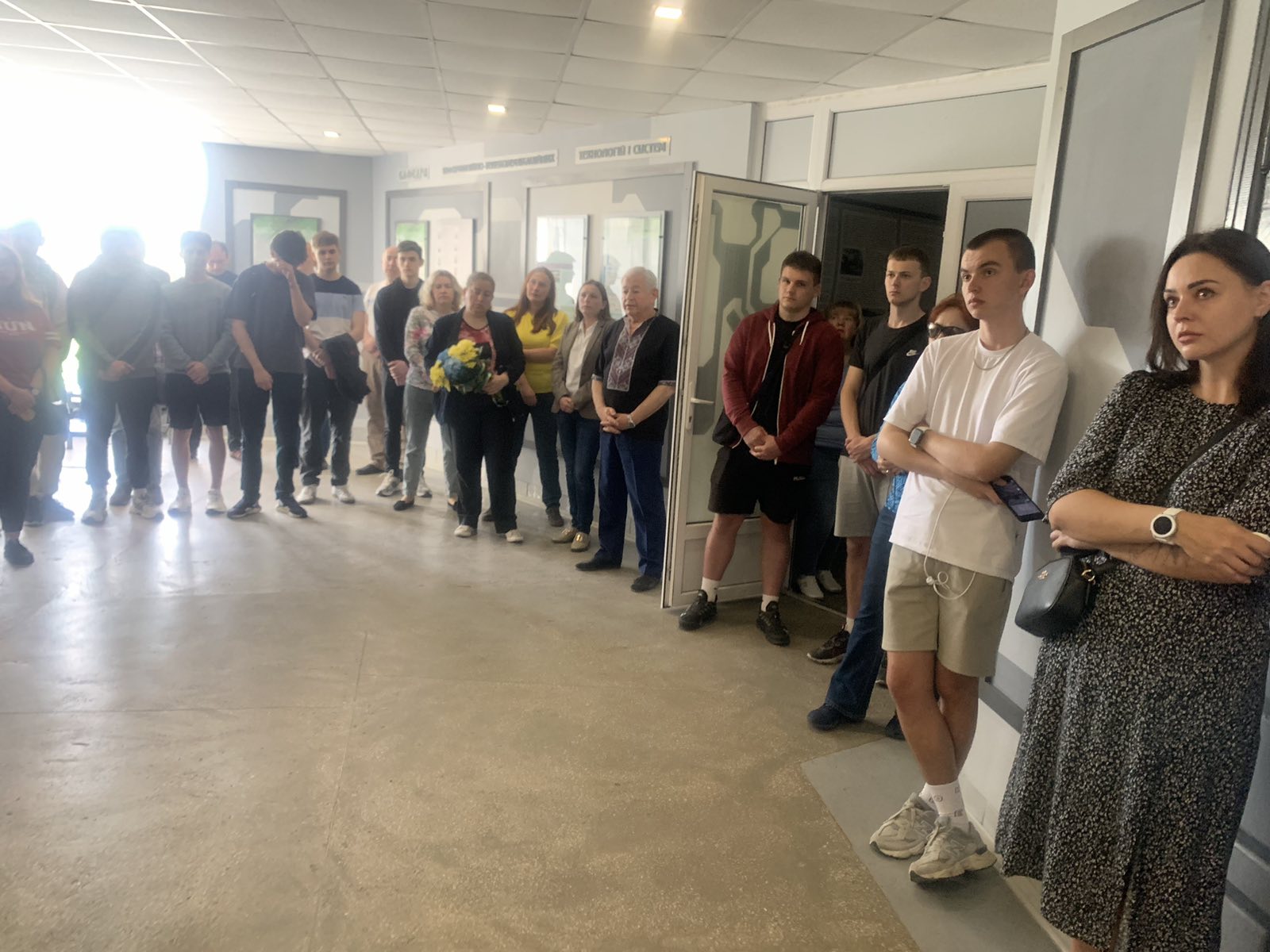 випускники герої