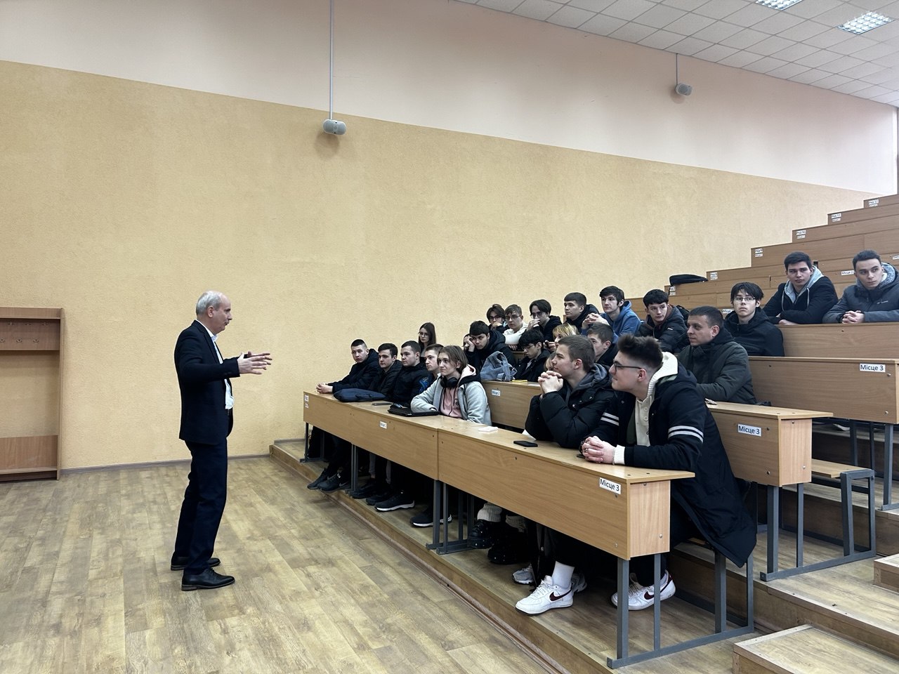 Зустріч зі Тарасом Кицмеєм