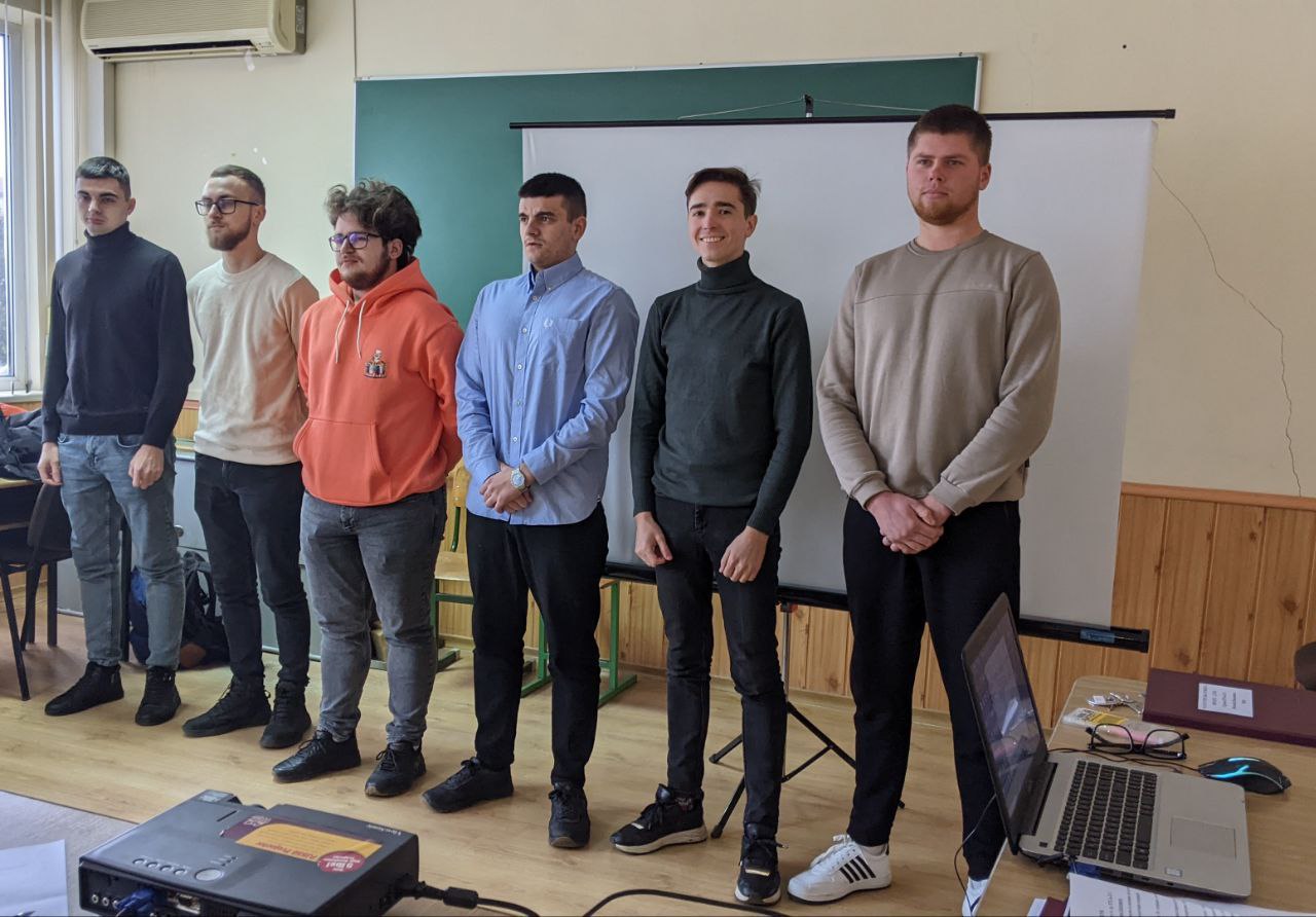 Перші студенти