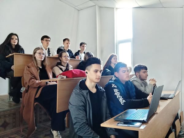 Зустріч гаранта ОП «Інженерія програмного забезпечення» зі студентами другого курсу