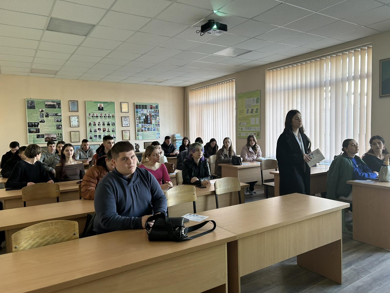 ПРОФЕСІОНАЛИ-ПРАКТИКИ ПРОПОНУЮТЬ МОЖЛИВОСТІ