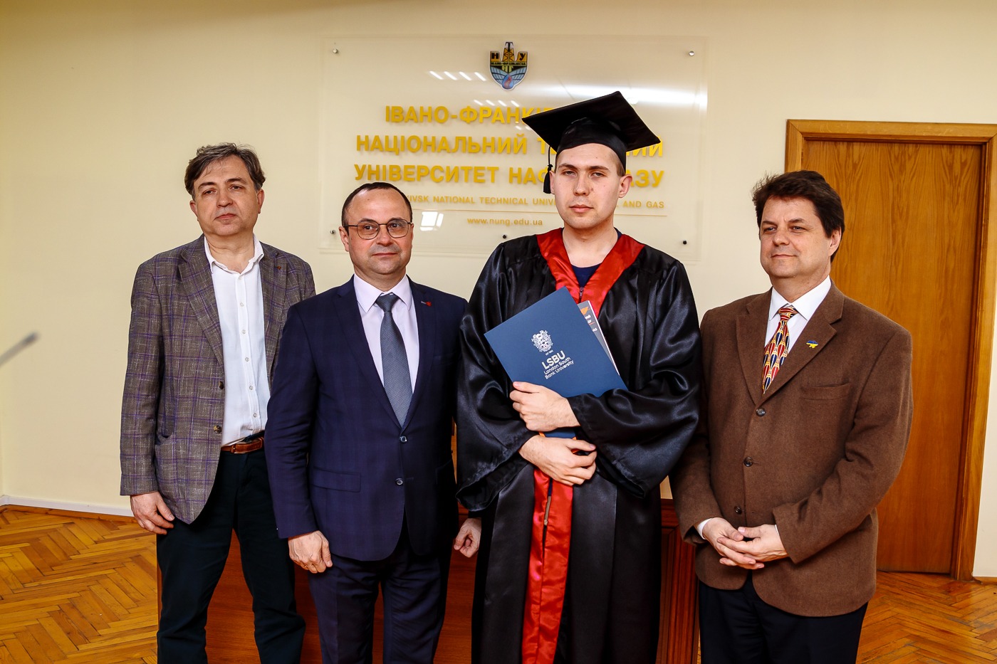 Україна–Велика Британія: ІФНТУНГ випускає фахівців міжнародного рівня