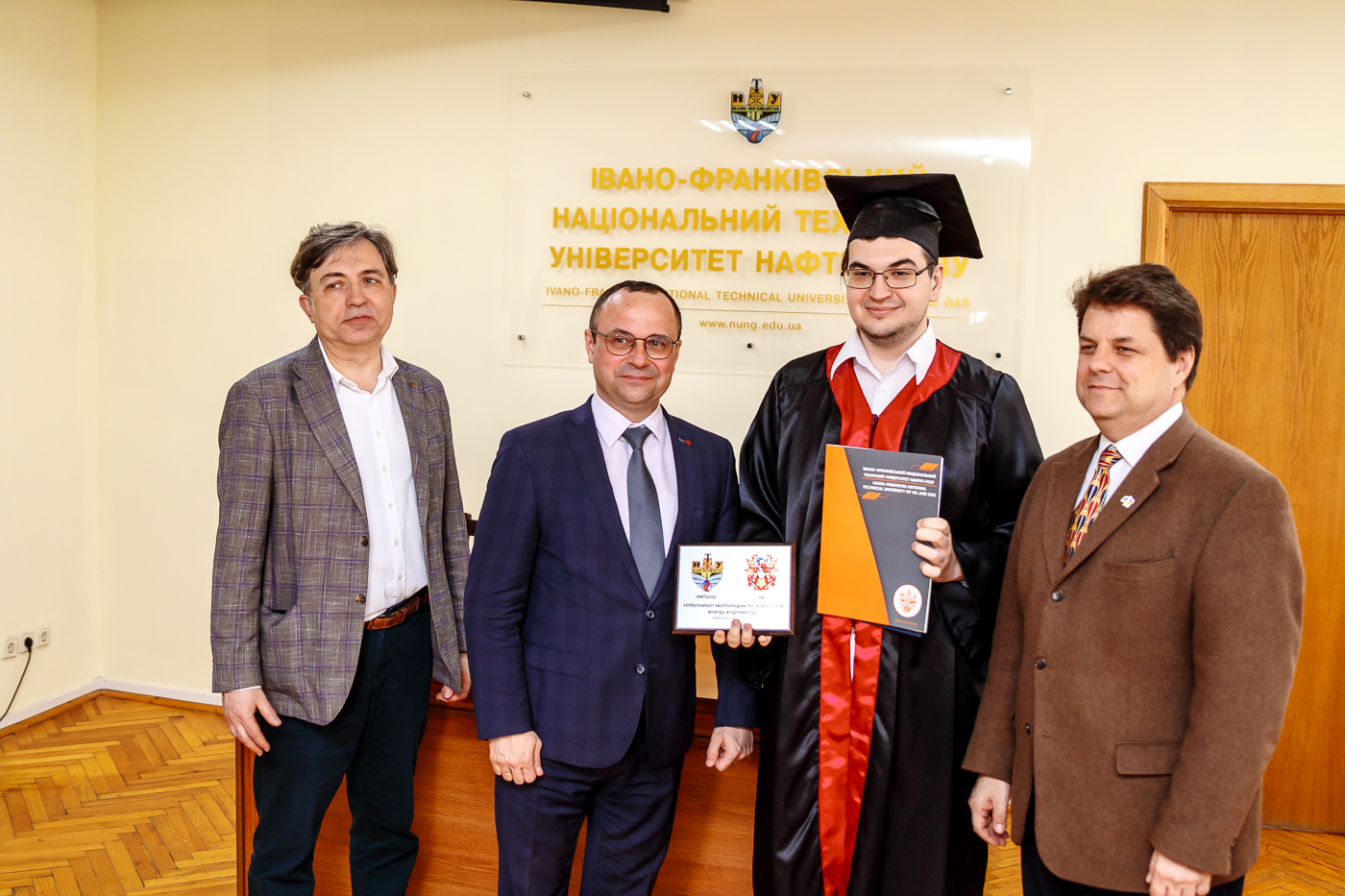 Україна–Велика Британія: ІФНТУНГ випускає фахівців міжнародного рівня