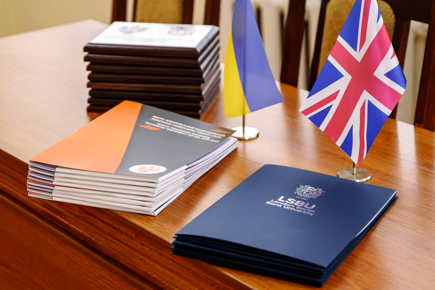 Україна–Велика Британія: ІФНТУНГ випускає фахівців міжнародного рівня