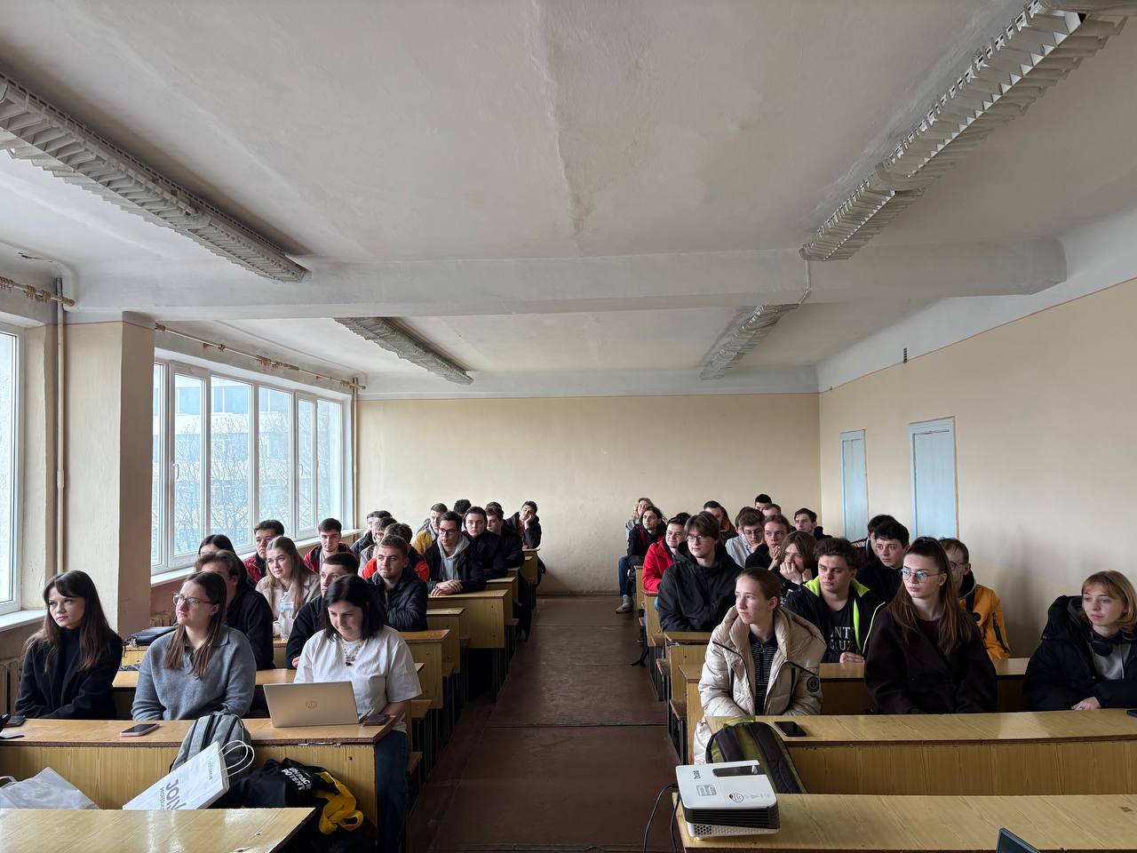 Зустріч із експертом AWS