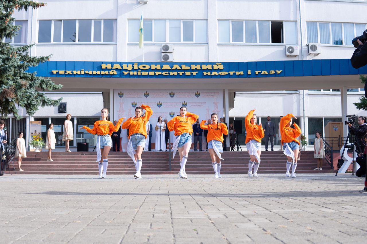 Гурток сучасної хореографії D-crew