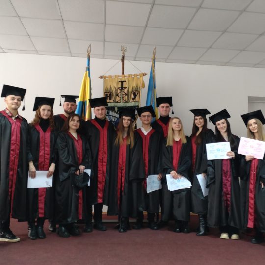 вручення дипломів 2021