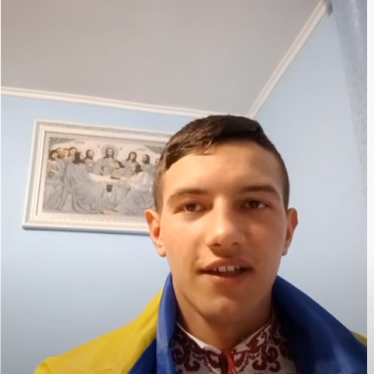 Наша поезія – це зброя, що надихає тих, хто тримає зброю справжню!