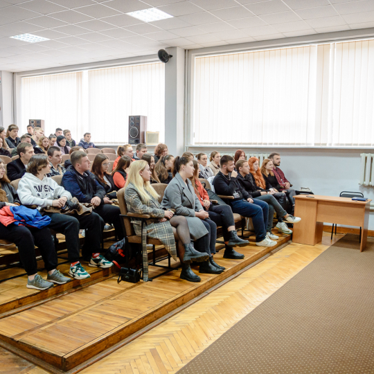 Єдині, щоб розвивати університет