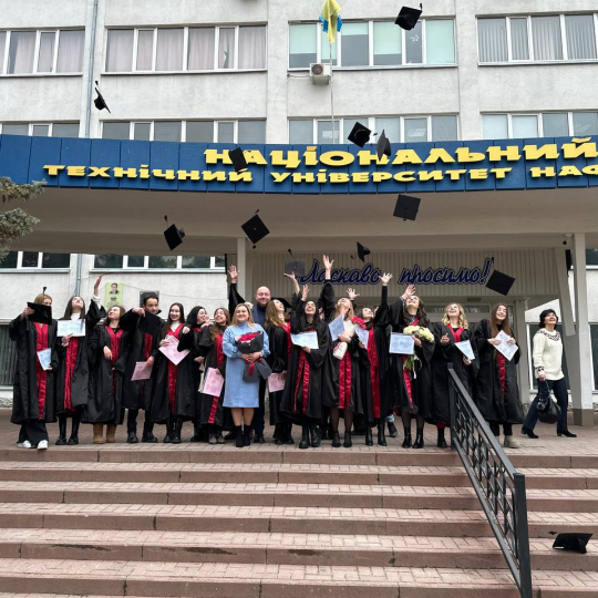 Вручення дипломів магістра філології