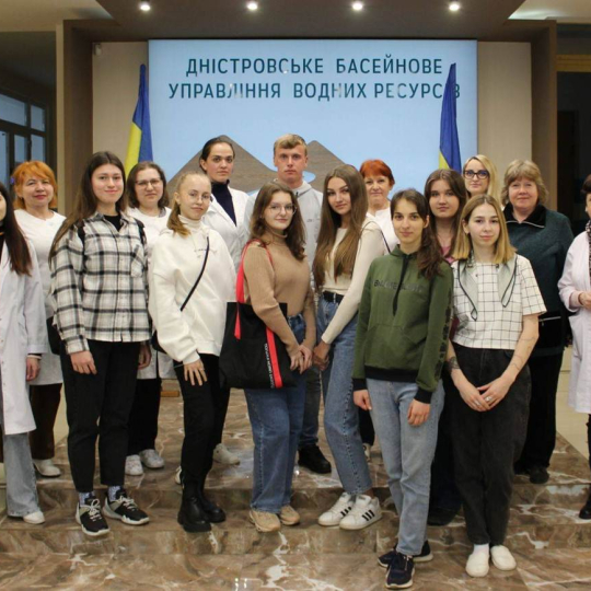БУВР: ЗДОБУВАЧІ. ВИПУСКНИКИ. РОБОТОДАВЦІ