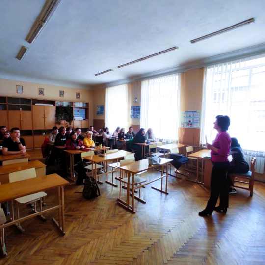 Зустрічі з учнівською молоддю