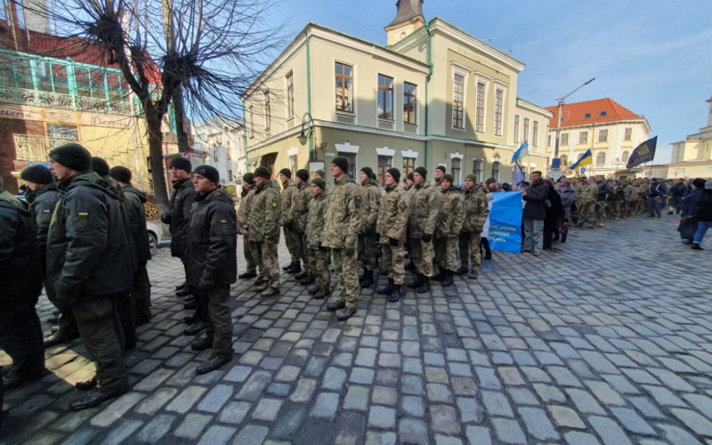 Курсанти КВП прийняли участь у вшануванні пам’ятних дат.