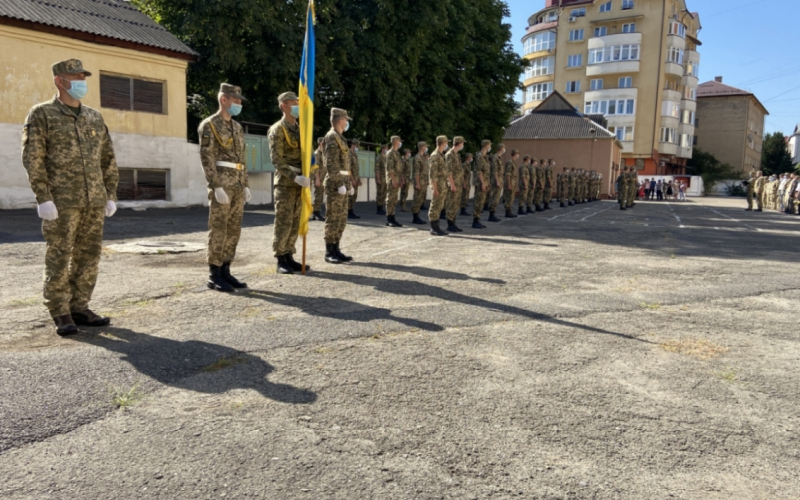 Курсанти КВП склали Військову присягу України.