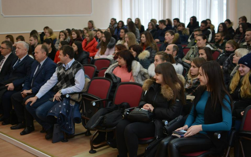 ЗУСТРІЧ З ВОЛОНТЕРОМ КОРПУСУ МИРУ  ЕРІКОМ ФАЙНОМ 