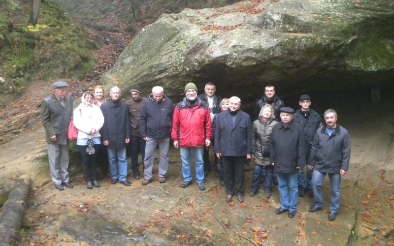 Учасники конференції біля Блаженного каменя