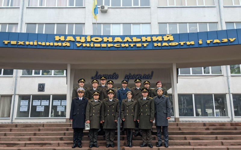 Вперше в історії: курсантка ІФНТУНГ отримала звання лейтенанта