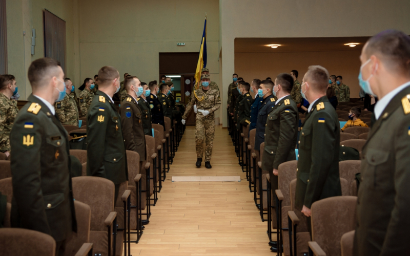 Вперше в історії: курсантка ІФНТУНГ отримала звання лейтенанта