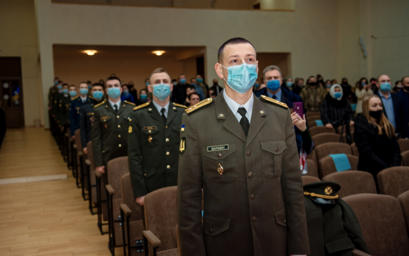 Вперше в історії: курсантка ІФНТУНГ отримала звання лейтенанта