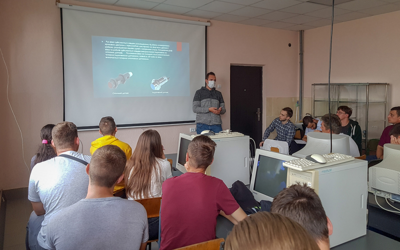 Ярослав Романюк презентує проект візка