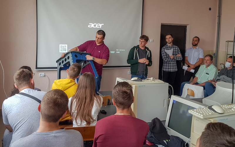 представники ПП «Інструмент» Черкес Максим та Здерко Віталій 