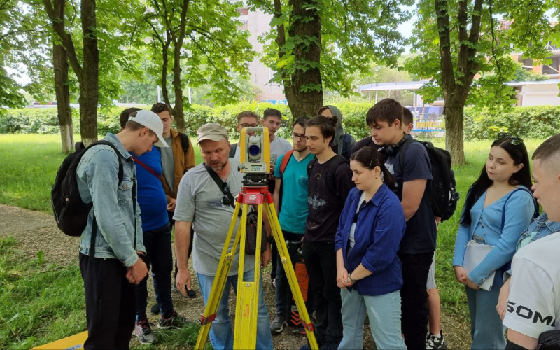 Відкрита пара з дисципліни "ГНСС в геодезії та землеустрої"