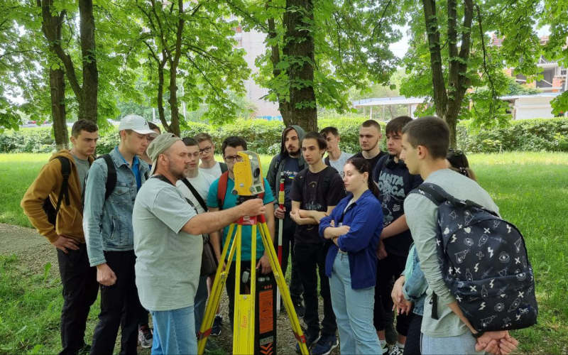 Відкрита пара з дисципліни "ГНСС в геодезії та землеустрої"