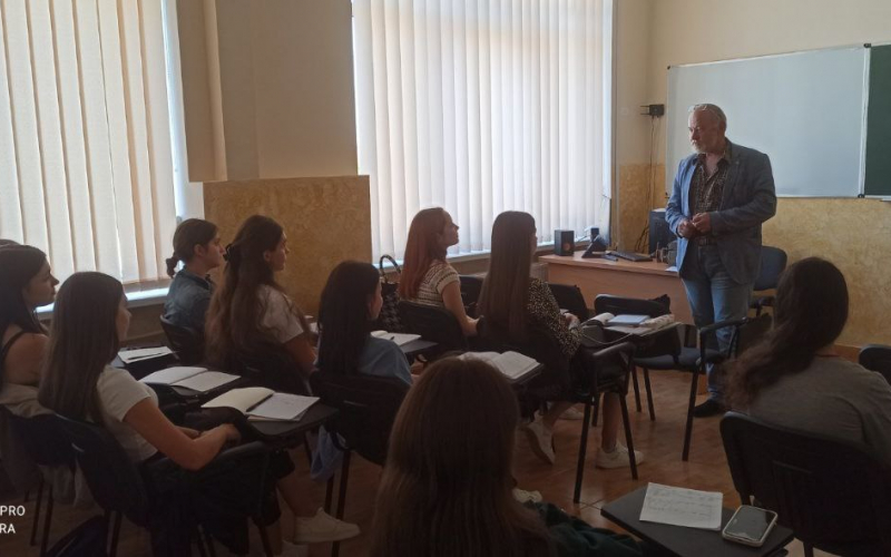 ЗУСТРІЧ ГАРАНТА З БАКАЛАВРАМИ