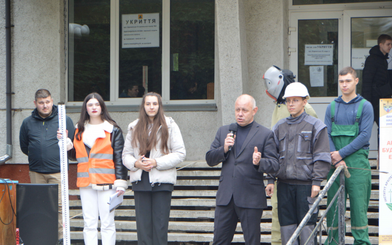 Входини в професію