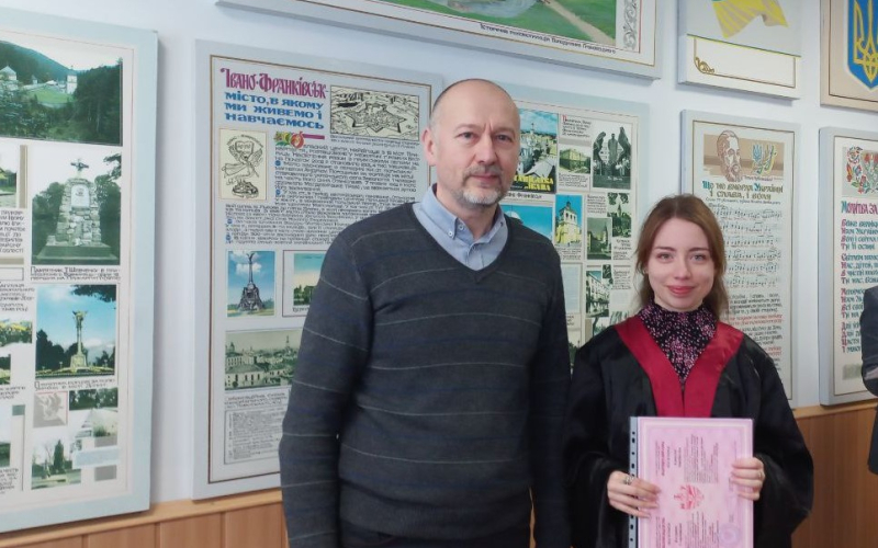 Вручення дипломів магістра філології