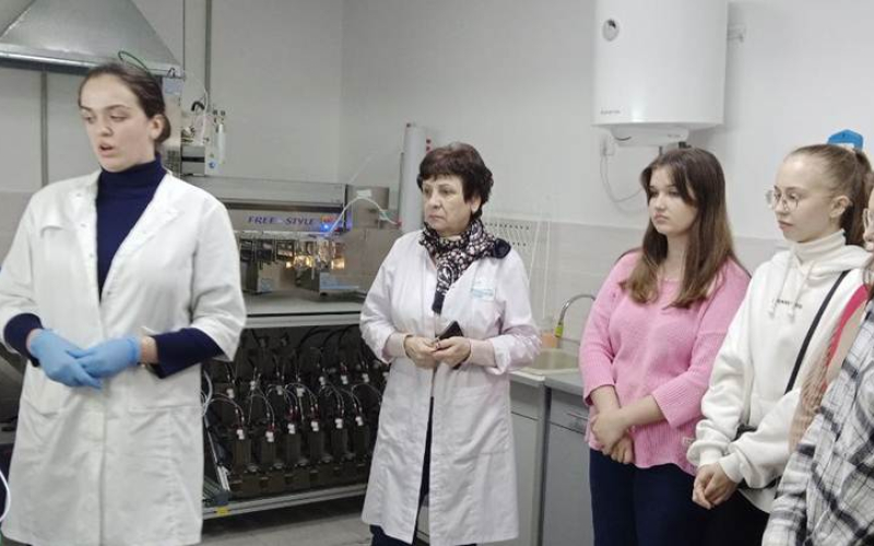 БУВР: ЗДОБУВАЧІ. ВИПУСКНИКИ. РОБОТОДАВЦІ