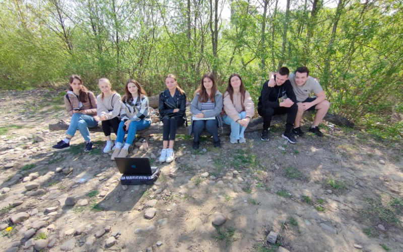 Кажуть, інформація на відкритому повітрі засвоюється краще! 