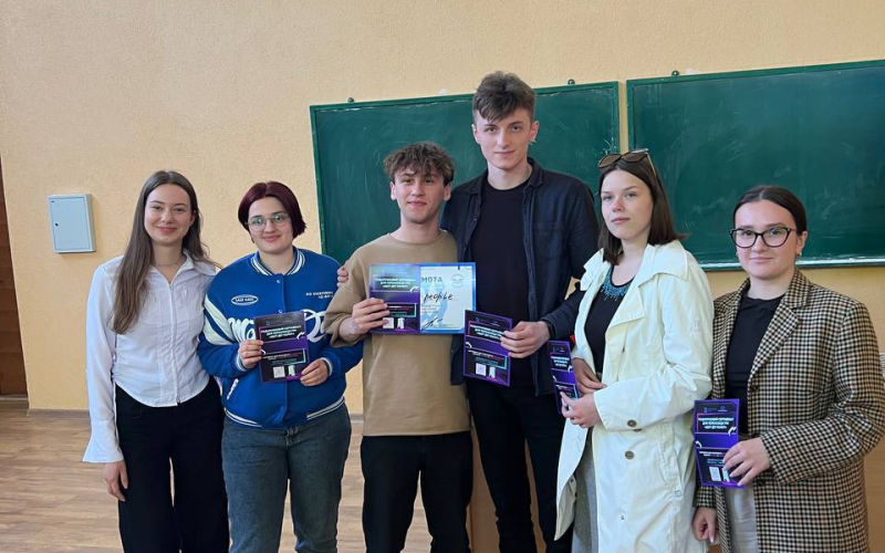 Вітаємо інтелектуалів!!