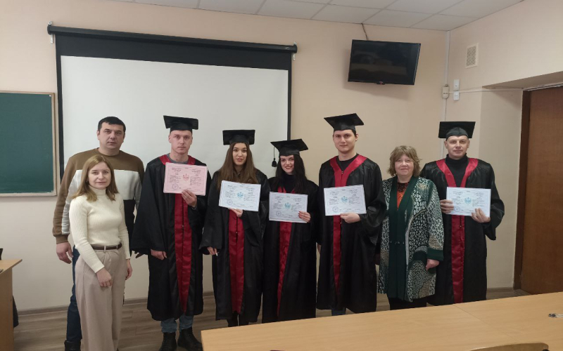 Вручення дипломів Магістра випускникам Факультету природничих наук спеціальності 101 Екологія