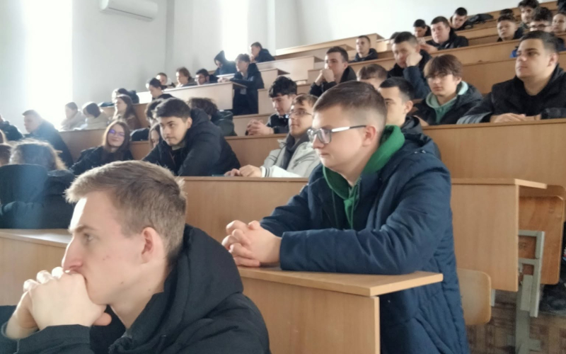 Вчимося у професіоналів з кібербезпеки!