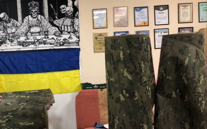 ПІДТРИМКА ФРОНТУ ПІД ЧАС НАУКОВОЇ ПОДІЇ: ЯК УЧАСНИКИ КОНФЕРЕНЦІЇ СПРИЯЛИ ДОПОМОЗІ ЗАХИСНИКАМ