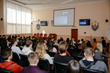 Ефективну митну систему України розбудовувати молодим!